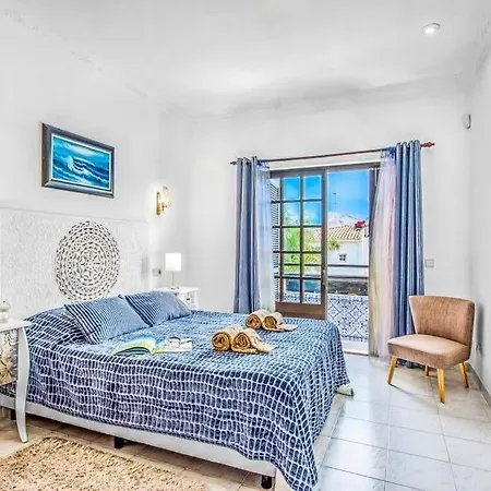 Areias De Sao Joao Sleeps 10 Pool Wifi Villa